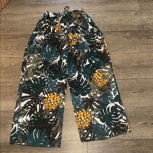 Tropical Leaf Print Wide-Leg Pants